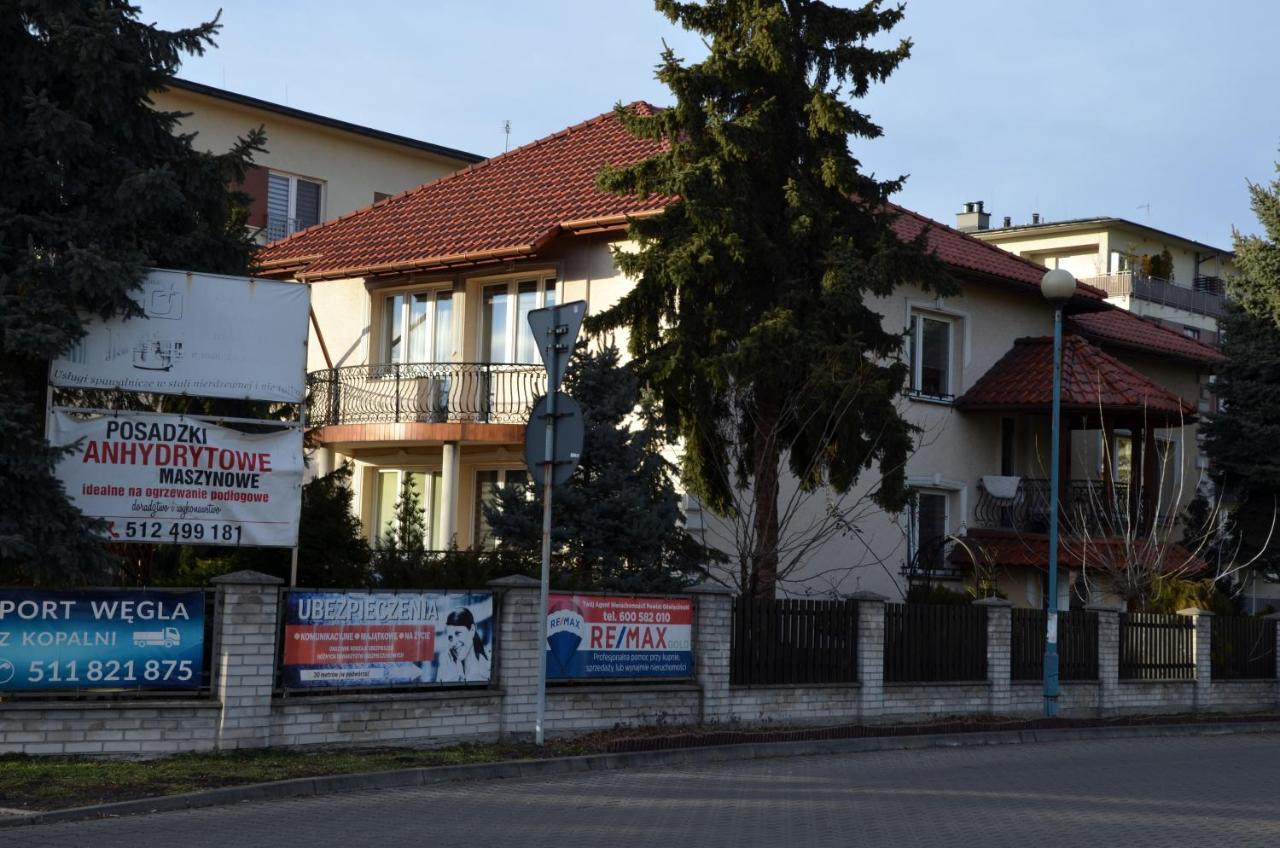 Apartament Deluxe 2 Auschwitz Buitenkant foto