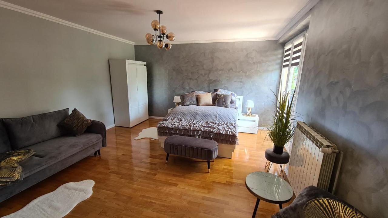 Apartament Deluxe 2 Auschwitz Buitenkant foto