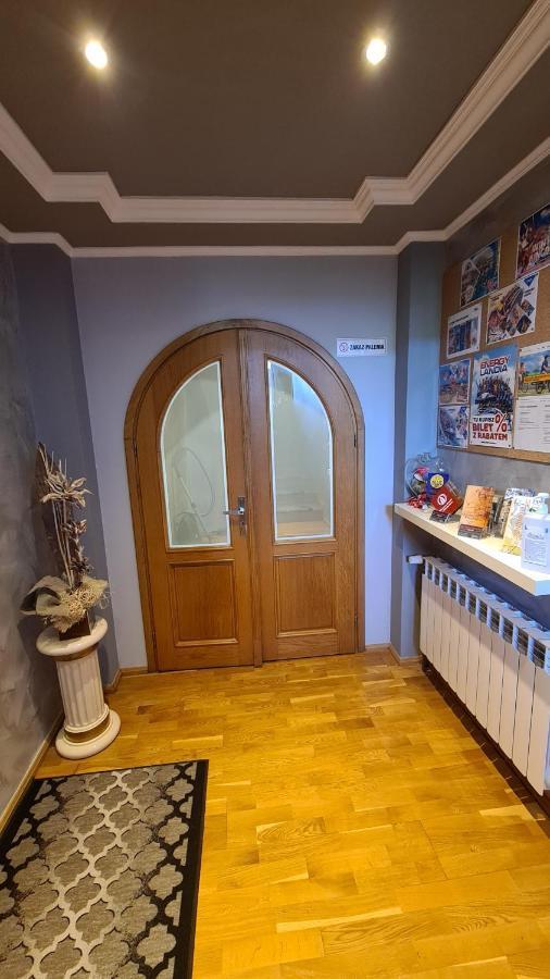 Apartament Deluxe 2 Auschwitz Buitenkant foto
