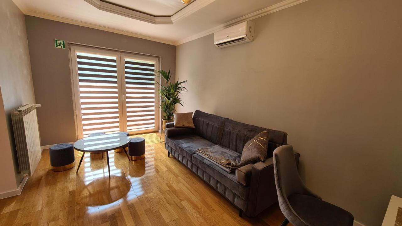 Apartament Deluxe 2 Auschwitz Buitenkant foto